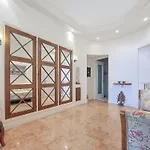 Nestor&Jeeves - Horizon Promenade - Central - Sea Front