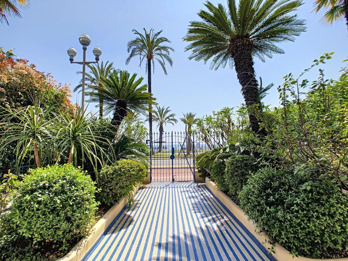 Nestor&jeeves - Horizon Promenade - - Sea Front *